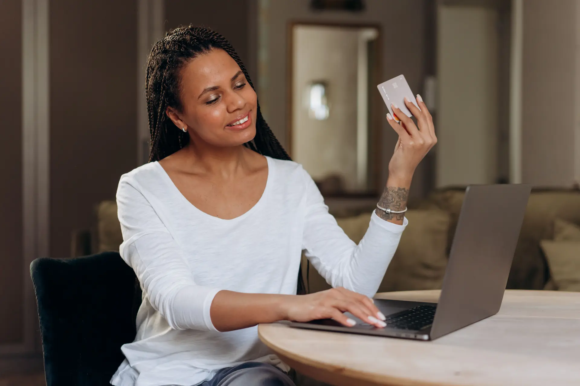 Paying Freelancers in Morocco: Payoneer, Wise or Wire (2026)